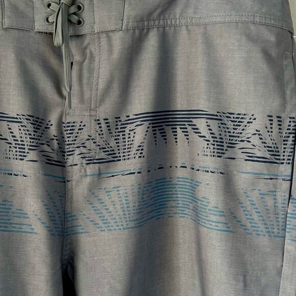 *NWOT Men’s Travis Mathew Treeline Boardshorts Heather Sleet – Sz 42 - Picture 8 of 9